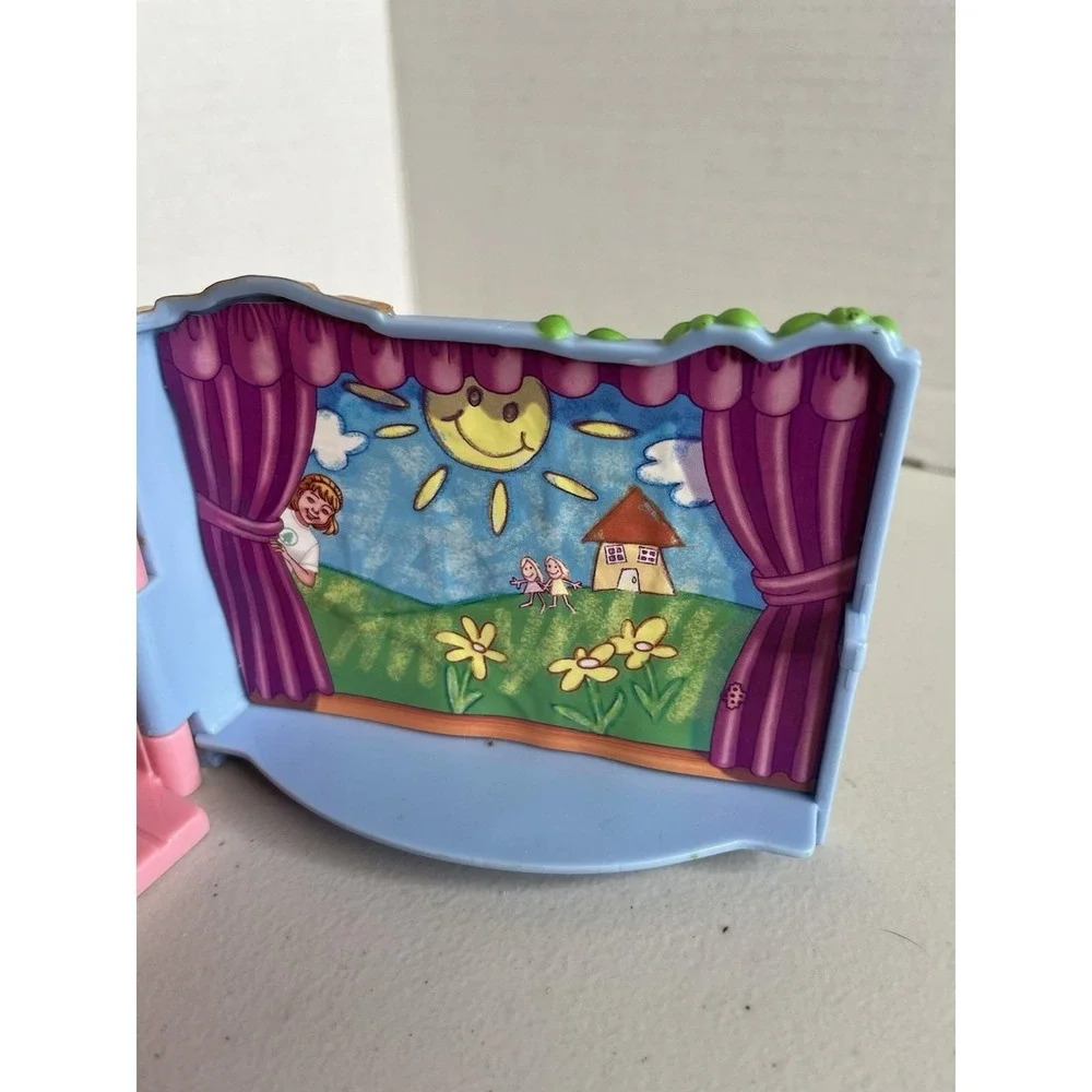 Fisher-Price camp cabin